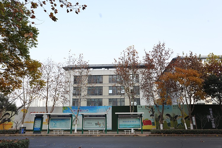 宿州市中医医院门窗安装等施工,稳步推进中!